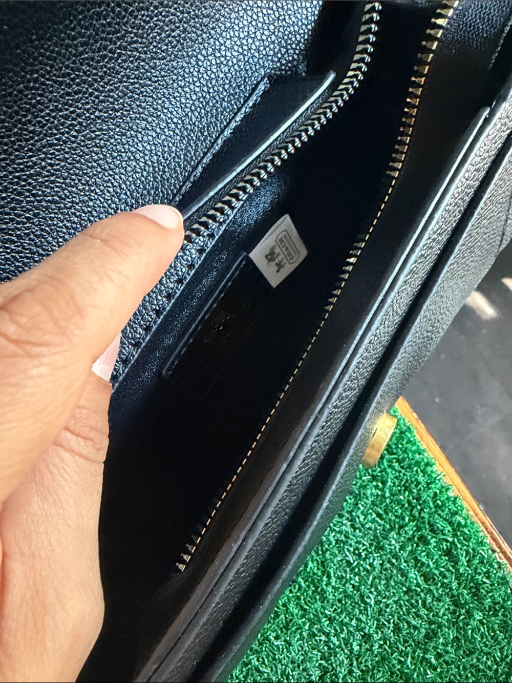 Coach Black Pebbled Leather Crossbody with Gold 'C' Clasp - Picture 3 of 7